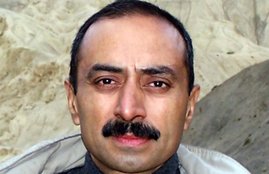 Sanjiv Bhatt, Former IPS Officer, Gujarat, Lawyer, Frame, Fake Narcotics Case, Raid, Opium, Plant, Police Constable, Hotel Room, Palanpur, Rajasthan, Banaskantha, Gujrat, Supreme Court, SIT, Lawyer Framed, Narcotics Case, Opium, CID Crime, Chargesheet, State News, Jansatta News, Hindi News
