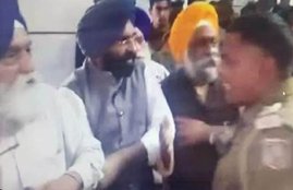 Delhi, Delhi News, MLA Manjinder Singh Sirsa, Patiala House Court, MLA slaps convict, Manjinder Singh Sirsa slaps convict, दिल्ली, मनजिंदर सिंह सिरसा, पटियाला हाउस कोर्ट जनसत्ता संवाददाता