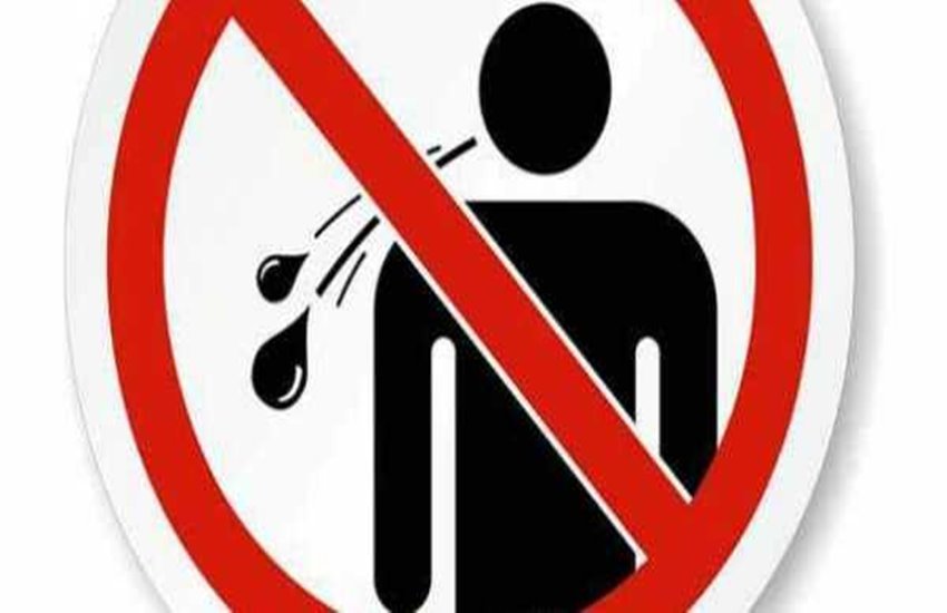 पुणे: 
सड़क पर थूकने पर खुद ही करना होगा साफ़.
फोटो सोर्स -इंडियन एक्सप्रेस 

