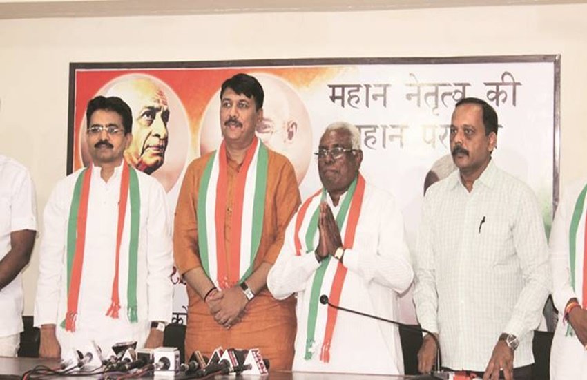 Gujrat news, BJP, Congress, Former BJP minister Sundersinh Chauhan, BJP MLA, Sundersinh Chauhan, Loksabha election, Loksabha election 2019, BJP Government, गुजरात समाचार, कांग्रेस, भाजपा, लोकसभा चुनाव, लोकसभा चुनाव 2019