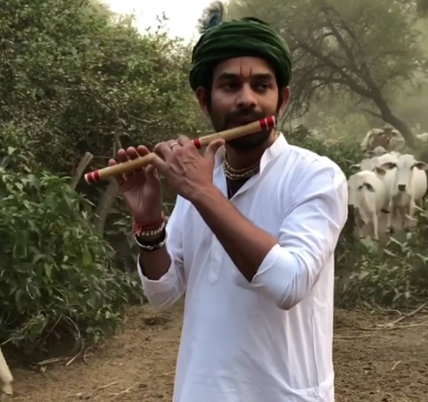 RJD Leader, Tej Pratap Yadav, RJD Leader Tej Pratap Yadav, Tej Pratap Yadav wife Aishwarya Rai, Lalu Yadav Son, RJD leader Chandrika Rai, Tejashwi Yadav
