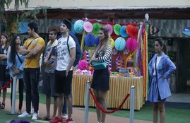 bigg boss 12, bigg boss 12 live, bigg boss season 12, bigg boss season 12 live, big boss 12, bigg boss 12 18th november 2018, bigg boss 12 episode 2, bigg boss 12 colors tv, bigg boss 12 colors live, live bigg boss 12, bigg boss 12 episode 2 colors, colors live, voot, voot live, voot bigg boss, bigg boss 12 live streaming, bigg boss 12 colors tv, bigg boss 12 contestants list, bigg boss 12, 12th november 2018 live, bigg boss 12, 12th november live streaming, bigg boss 12 12th november 2018 episode online, salman khan ,Bigg Boss 12