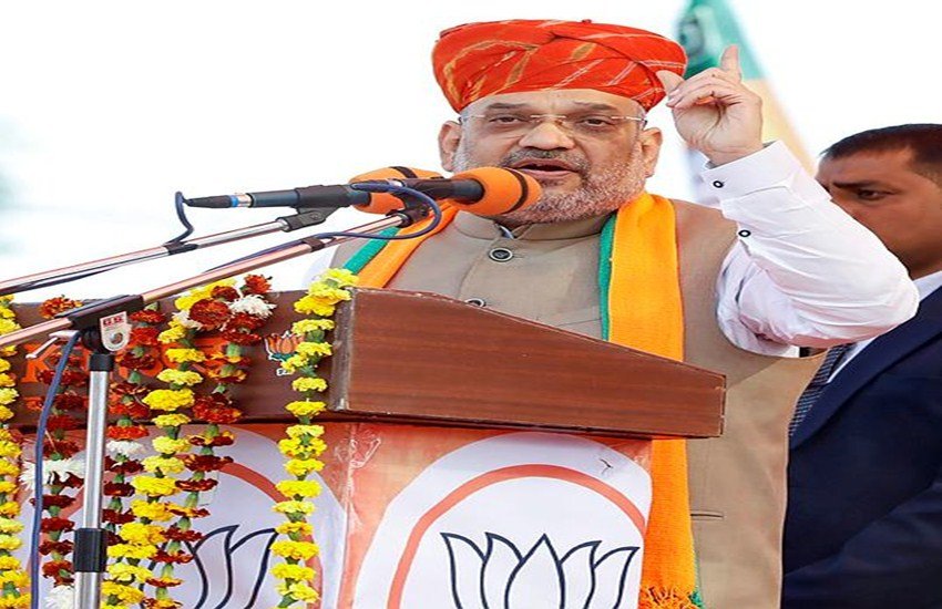 सर्वे के मुताबिक महाराष्ट्र में अकेले लोकसभा चुनाव लड़ने पर बीजेपी को फायदा. (फोटो सोर्स: पीटीआई) सर्वे के मुताबिक महाराष्ट्र में अकेले लोकसभा चुनाव लड़ने पर बीजेपी को फायदा. (फोटो सोर्स: पीटीआई)