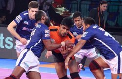 Pro Kabaddi 2018 , Gujrat Fortunegiants vs Dabang delhi : दिल्ली के ‘दबंग’ प्रदर्शन ने छीनी गुजरात की बादशाहत, होम ग्राउंड में 29-26 के अंतर से दी पटखनी
