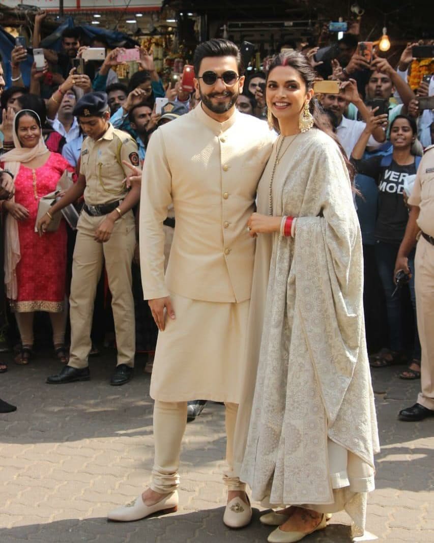 "deepika ranveer, deepika padukone, ranveer singh, deepika ranveer siddhivinayak visit, deepika, ranveer, deepika ranveer latest photo, deepika ranveer news, deepika ranveer wedding, deepika ranveer photos, deepika ranveer family, deepika ranveer news, deepika ranveer latest news