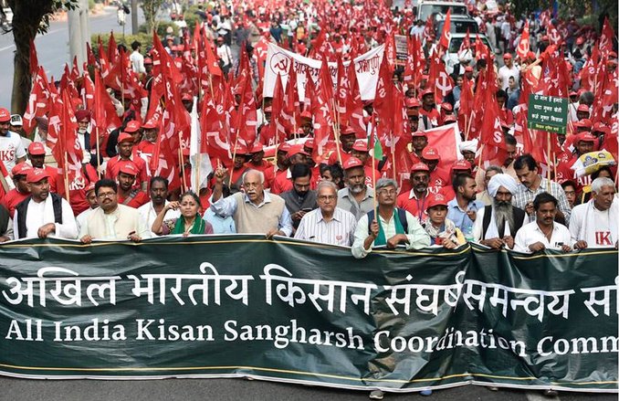 चौपाल: सड़कों पर किसान
