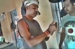 उत्तरप्रदेशः रायबरेली जेल में बंदी कर रहे शराब पार्टी, वीडियो वायरल, वरिष्ठ अधीक्षक समेत 6 सस्पेंड