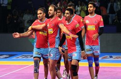 Pro Kabaddi 2018, Jaipur Pink Panther vs Up Yoddha Score: जयपुर ने किया धमाल यूपी योद्दा को 45-28 के बडे़ अंतर से दी शिकस्त