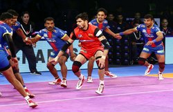 Pro Kabaddi 2018, UP Yoddha vs Bengaluru Bulls: बेंगलुरु बुल्स ने यूपी पर दर्ज की 35-29 से जीत