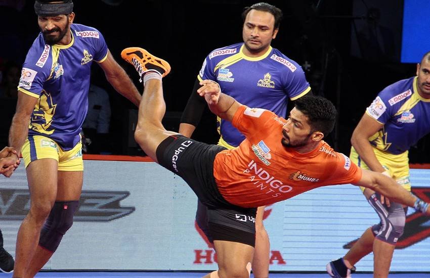 
Pro Kabaddi 2018, U Mumba vs Tamil Thalaivas: यू-मुम्बा ने तमिल थलाइवाज को 14 अंकों के अंतर शिकस्त दी।