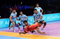 Pro Kabaddi 2018 Score, Bengaluru Bulls vs Bengal Warriors Score: बंगाल ने बेंगलुरु पर दर्ज की 44-37 से जीत