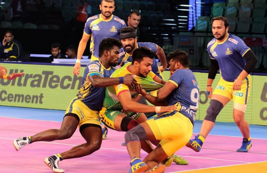 Pro Kabaddi 2018, Tamil Thalaivas vs Patna Pirates: तमिल थलाइवाज बनाम पटना पाइरेट्स के बीच मैच ड्रॉ। (Image Source: Twitter/@ProKabaddi)