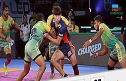 Pro Kabaddi 2018, PKL 6 : Hotstar और Star Sports पर देख सकते हैं पटना बनाम बंगाल मैच का प्रसारण
