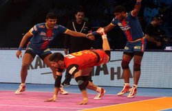 Pro Kabaddi 2018, UP Yoddha vs Bengaluru Bulls: बेंगलुरु बुल्स ने यूपी को हराकर बनाई टॉप पोजिशन में जगह