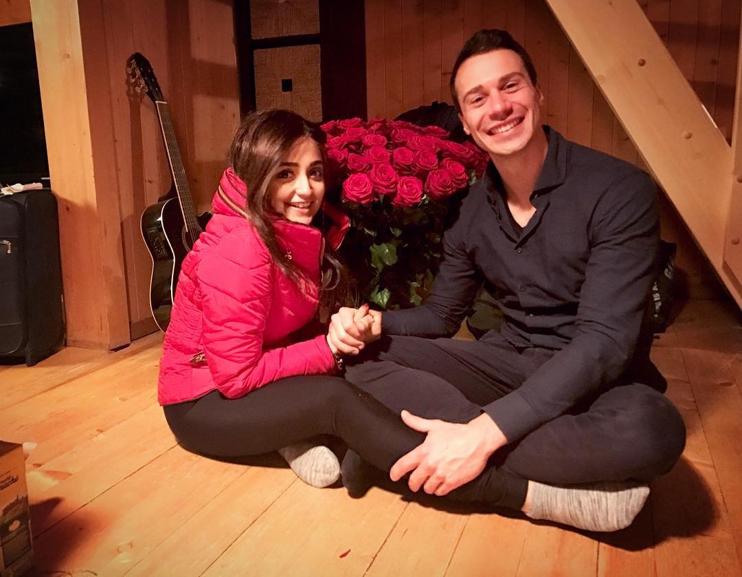 monali thakur, monali thakur boybfriend, monali thakur love, monali thakur partner, monali thakur affaire, monali thakur pics, monali thakur romatic pics, monali thakur ex boyfriend. monali thakur love, monali thakur new boyfriend, monali thakur songs, monali thakur show