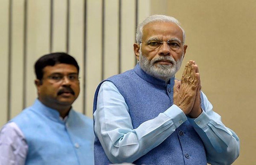 सुस्त होती भारतीय अर्थव्यवस्था मोदी सरकार के लिए 2019 में परेशानी का सबब बन सकती है. (फोटो सोर्स: पीटीआई ) 