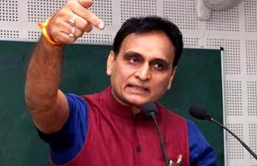राज्यसभा के सांसद और संघ विचारक प्रोफेसर राकेश सिन्हा। (Twitter/@RakeshSinha01)