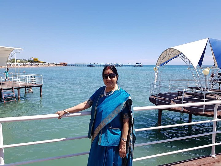 Sushma Swaraj,milkha singh,swaraj retirement,Swaraj Kaushal,sushma swaraj husband, sushma swaraj lovestory, sushma swaraj marriage
