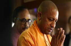 पूरे अयोध्या जिले में मीट और शराब पर बैन की तैयारी में योगी सरकार!
