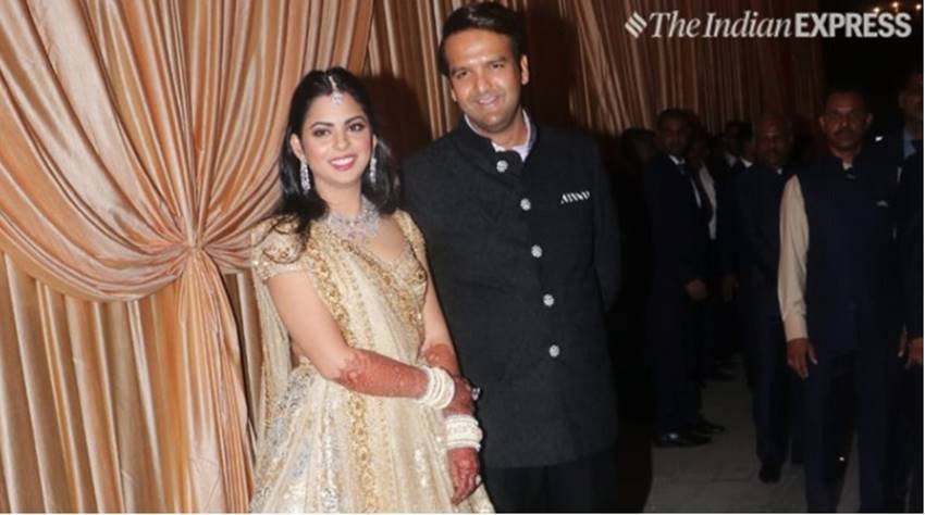 Isha Ambani, Anand Piramal, isha Wedding Reception, shahrukh khan, abhishek bachchan, aamir khan, amitabh bachchan, aishwarya rai bachchan serve food to ladke wale, ISHA ambani Reception, isha ambani, isha ambani wedding Reception, isha ambani anand piramal Reception, isha ambani anand piramal wedding Reception date, isha ambani wedding Reception news, isha ambani wedding Reception pics, isha ambani anand piramal wedding Reception pics, isha ambani anand piramal marriage Reception date, isha ambani wedding Reception photos, isha ambani marriage Reception, isha ambani marriage Reception pics, isha ambani marriage Reception images, isha ambani wedding Reception dress, isha ambani Reception guest list, isha ambani age, Wedding Reception of Isha Ambani