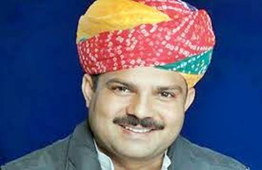 डॉ. राजकुमार शर्मा, फोटो सोर्स- सोशल मीडिया