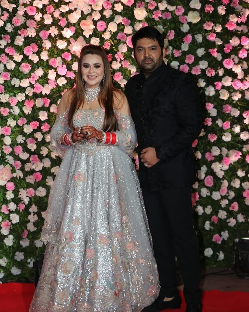 kapil sharma, kapil sharma mumbai reception, kapil reception, deepika padukone, ranveer singh, deepika ranveer kapil reception, kapil mumbai reception photos, deepika ranveer videos, deepika ranveer photos, kapil ginni chatrath, mika singh, kapil sharma wedding, kapil sharma show, deepveer, saina nehwal kapil reception, kapil wedding reception photos. kapil sharma news, kapil sharma latest"