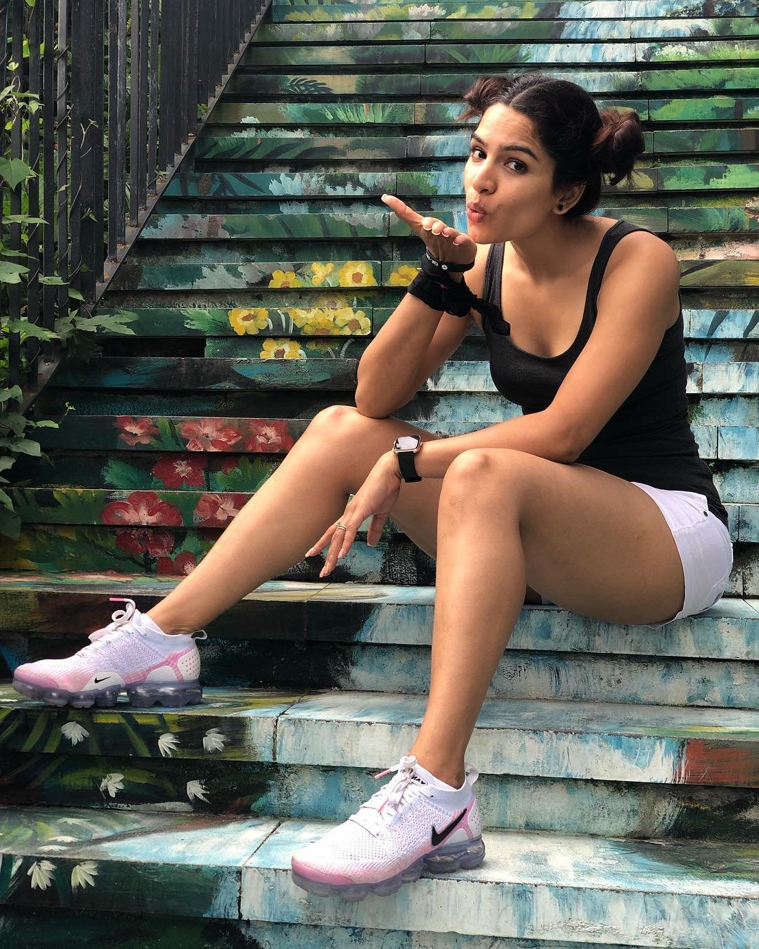shikha singh, shikha singh pics, shikha singh kumkum bhagya, kumkum bhagya shikha singh, shikha singh show, shikha singh acting, shikha singh hot pics