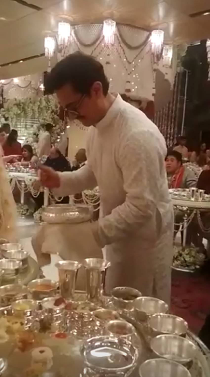 Isha Ambani, Anand Piramal, isha Wedding Reception, shahrukh khan, abhishek bachchan, aamir khan, amitabh bachchan, aishwarya rai bachchan serve food to ladke wale, ISHA ambani Reception, isha ambani, isha ambani wedding Reception, isha ambani anand piramal Reception, isha ambani anand piramal wedding Reception date, isha ambani wedding Reception news, isha ambani wedding Reception pics, isha ambani anand piramal wedding Reception pics, isha ambani anand piramal marriage Reception date, isha ambani wedding Reception photos, isha ambani marriage Reception, isha ambani marriage Reception pics, isha ambani marriage Reception images, isha ambani wedding Reception dress, isha ambani Reception guest list, isha ambani age, Wedding Reception of Isha Ambani