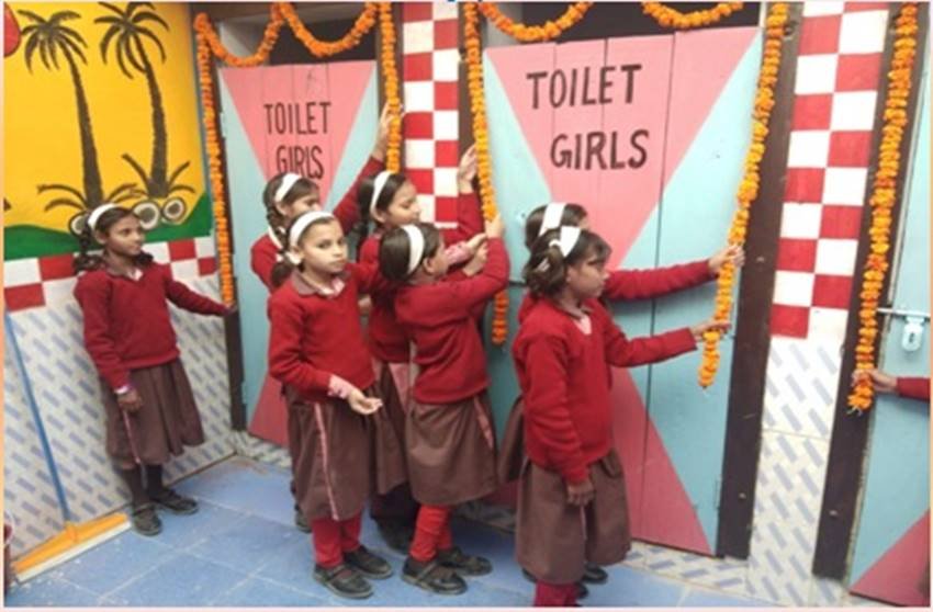 Toilet Beauty Contest in Bareilly, Bareilly Toilet Contest, Toilet beauty Contest, Toilet beauty Contest photos, Toilet beauty Contest gallery