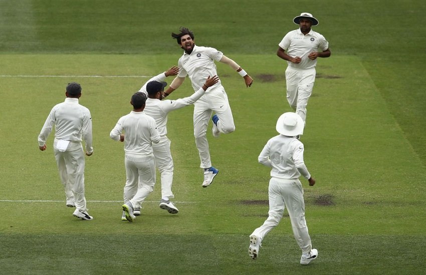 जश्न मनाते इशांत शर्मा एंड टीम (फोटो साभार-BCCI)