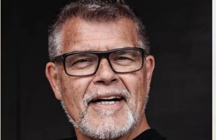 Emile Ratelband, Motivational Guru, TV Personality, Dutch Positivity Trainer, Age, 69 Years, Change, 20 Years, Less, Legal Change, Documents, Dating, Tinder, Dating App, Chances, Increase, Wierd News, International News, Hindi News