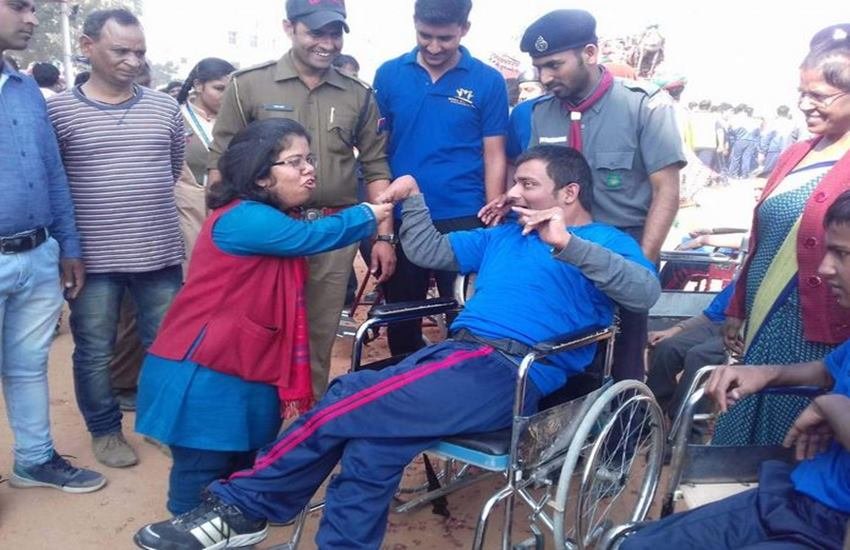 IAS आरती डोगरा PC (ट्विटर)