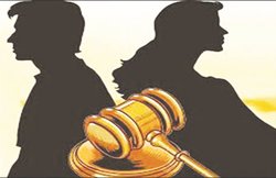 समाज: रिश्तों से ऊबे उकताए लोग