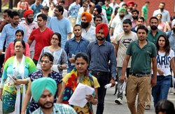 Sarkari Naukri: सरकारी नौकरी का है मौका, यहां पाएं पूरी जानकारी