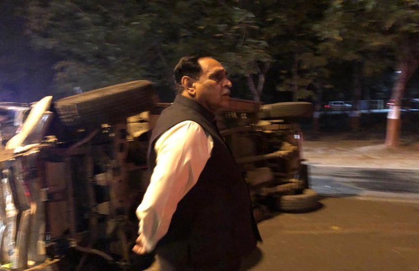 विजय रूपाणी, फोटो सोर्स- ट्विटर'CMO_Gujarat
