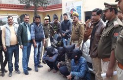 CBI अधिकारी बन ठगी करने वाले ईरानी गैंग के चार शातिर गिरफ्तार…