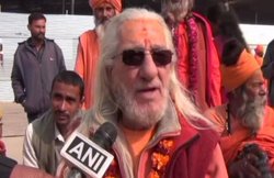 धर्म बदल हिन्‍दू बने, 30 साल से भारत में, जानिए कौन हैं कुंभ मेला में पहुंचे ‘फ्रेंच बाबा’