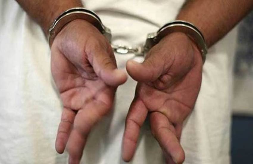 police, facebook, arrest police, facebook, arrest