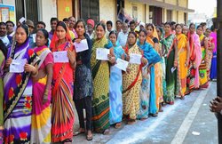 खूफिया कैमरे का सर्वे: मध्य प्रदेश और छत्तीसगढ़ में लोगों ने माना- कांग्रेस का पलड़ा भारी