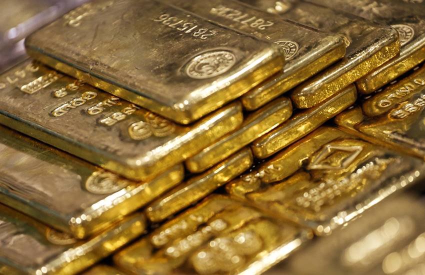पिछले साल सोने की मांग 2010 में 1,002 टन की चोटी से लगभग 23 प्रतिशत गिर गई।