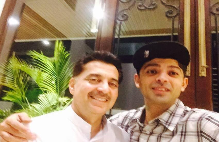  अपने बेटे के साथ ओलंपिक चैम्पियन पूर्व कप्तान हसन सरदार 