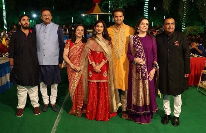Isha Ambani-Anand Piramal Wedding: मुकेश अंबानी ने दी भावुक स्पीच, पीरामल ने कहा – हम यह परंपरा बदलना चाहते थे
