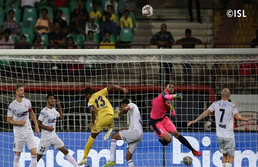 केरल बनाम पुणे। (Photo Courtesy: ISL)