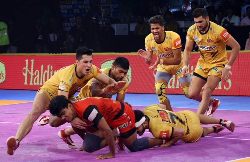 Pro Kabaddi 2018, Telugu Titans vs Bengaluru Bulls Score: बेंगलुरु बुल्स ने 13 अंकों से तेलुगू टाइटंस को हराया। (Image Source: Twitter/@ProKabaddi)