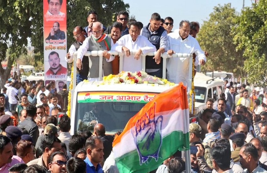 छिंदवाड़ा में कमल नाथ का रोड शो (@OfficeOfKNath)