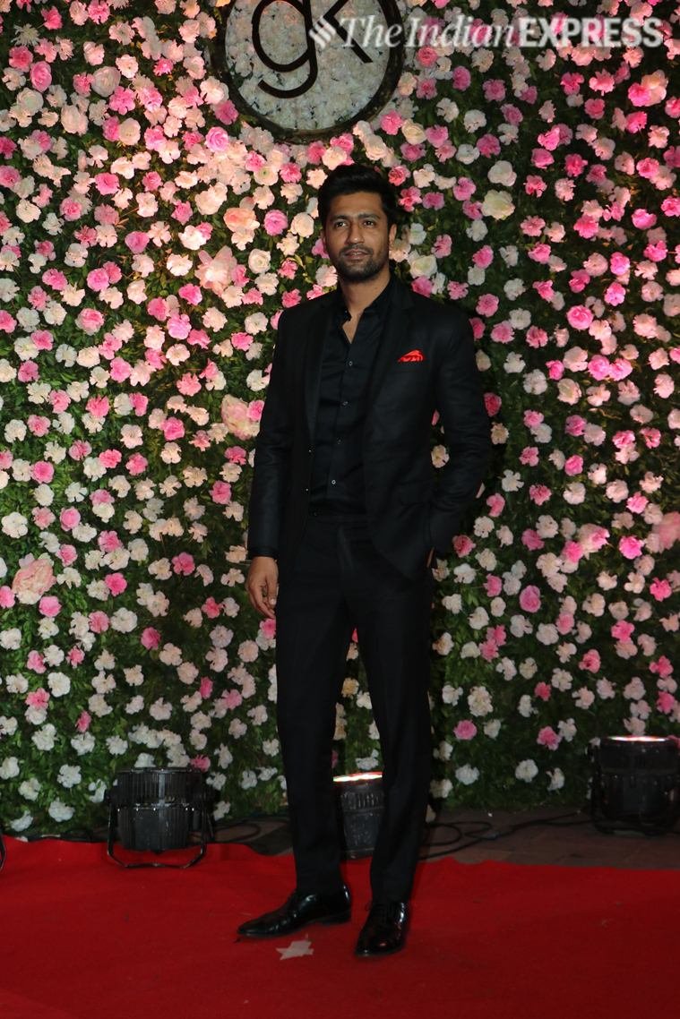 kapil sharma, kapil sharma mumbai reception, kapil reception, deepika padukone, ranveer singh, deepika ranveer kapil reception, kapil mumbai reception photos, deepika ranveer videos, deepika ranveer photos, kapil ginni chatrath, mika singh, kapil sharma wedding, kapil sharma show, deepveer, saina nehwal kapil reception, kapil wedding reception photos. kapil sharma news, kapil sharma latest"