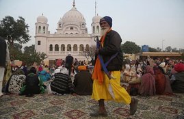 International news, Kartarpur Corridor, Pakistan, Jamiat Ulema i Islam F, Fazlur Rehman, Prime Minister Imran Khan, minority community, Pakistan Tehreek-i-Insaf, पाकिस्तान, करतारपुर कॉरिडोर, इमरान खान 