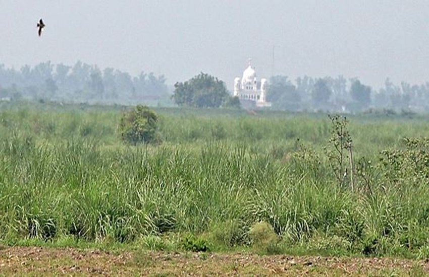 करतारपुर में गुरुद्वारा दरबार साहिब (photo by Sumit Malhotra)