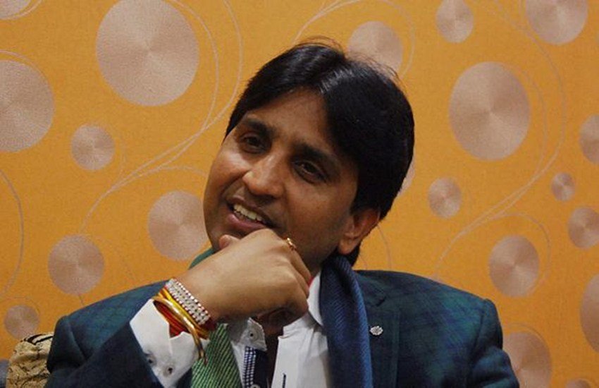 कुमार विश्वास ने ट्वीट करके अठावले की कविता की आलोचना की है. (फोटो सोर्स: एक्सप्रेस आर्काइव)