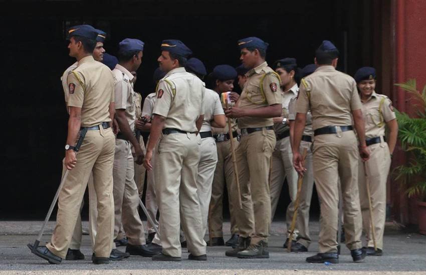 मुंबई पुलिस (प्रतीकात्मक फोटो)